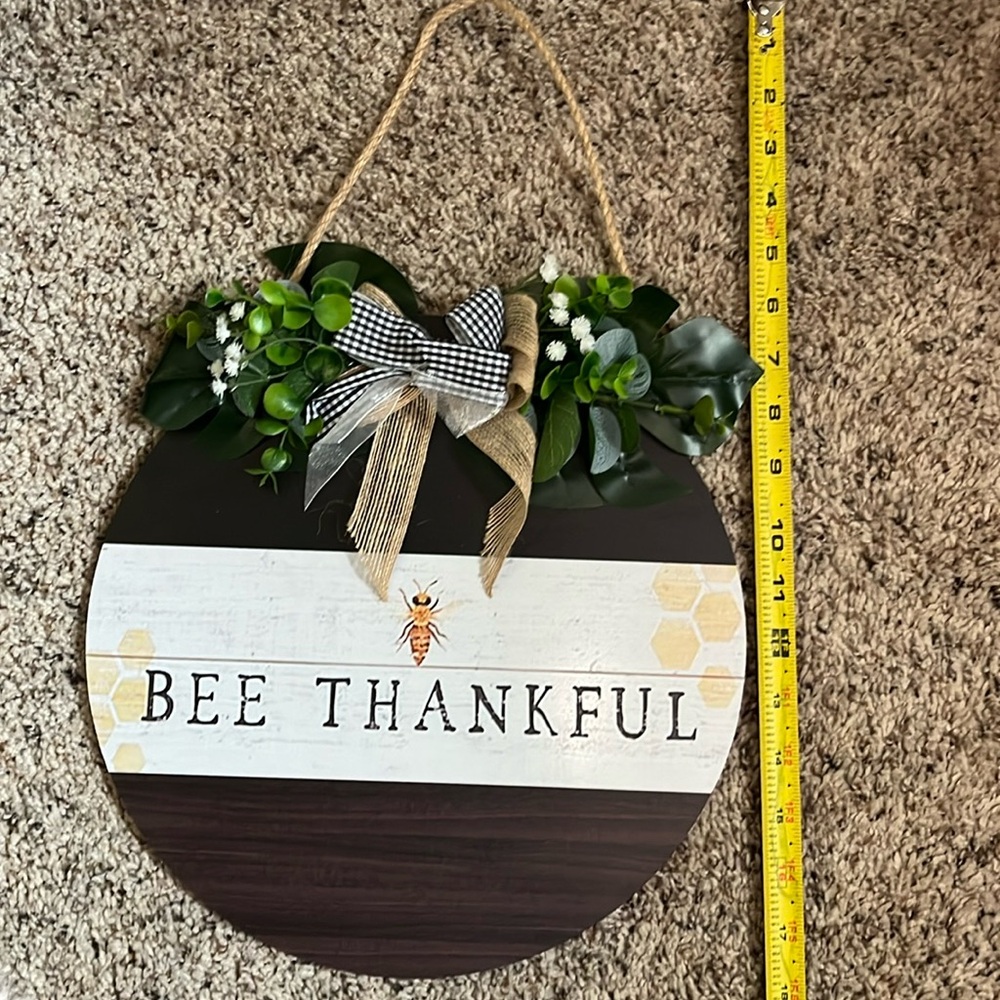 Thanksgiving Bee themed door hanger wreath